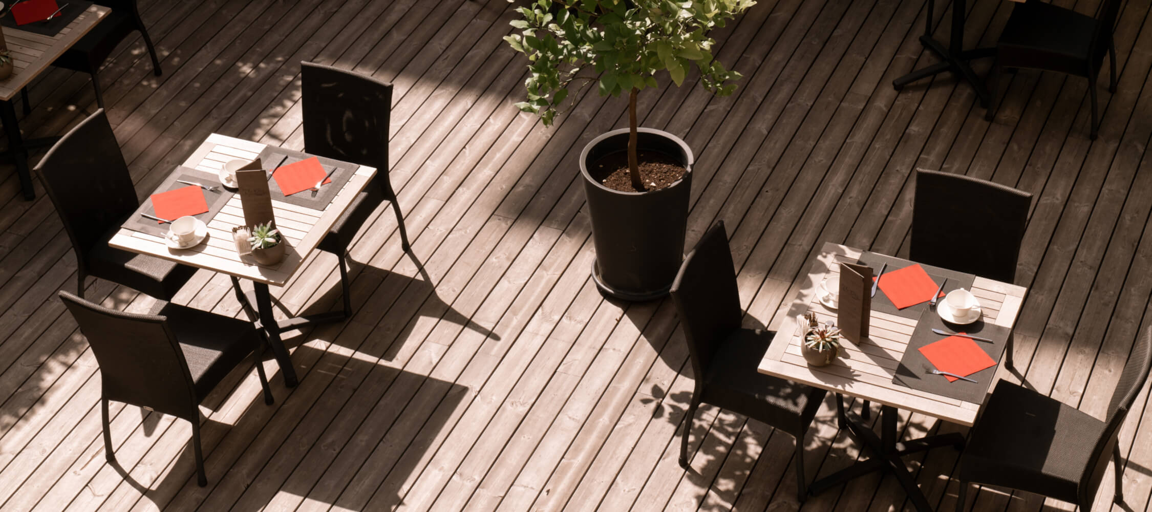 City_Hotel_Merano_Restaurant_City_Terrasse_BeatricePilotto_L1410173_2250x1000